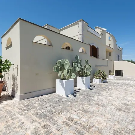 Tea Ostuni